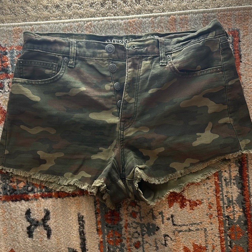 American Eagle Outfitters vintage hi-rise festival camo jean short size 10 denim